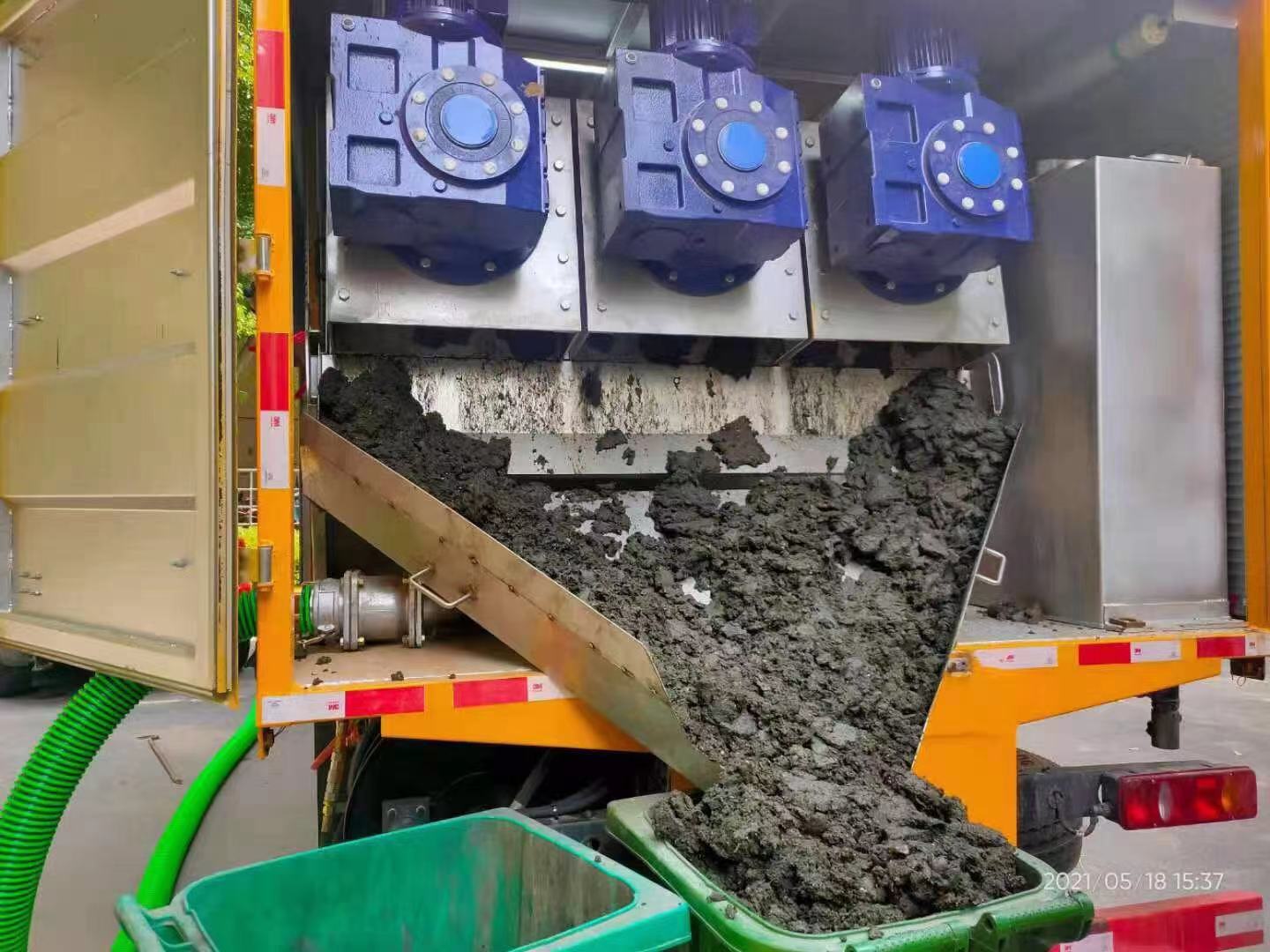 新平化粪池清掏城市维护站-泥浆净化干湿分离处理